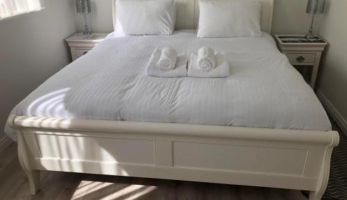 Double Room with Private External Bathroom