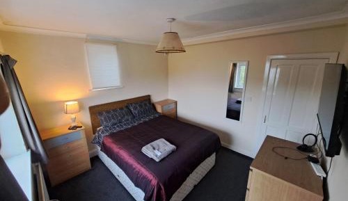 Standard Double Room with Shared Bathroom