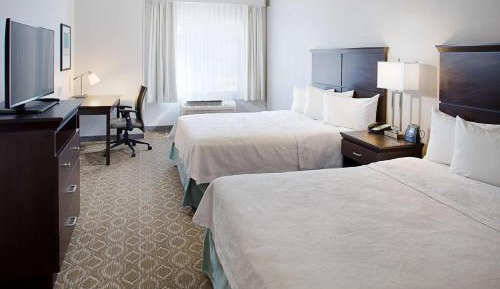 One-Bedroom Queen Suite with Two Queen Beds - Non-Smoking