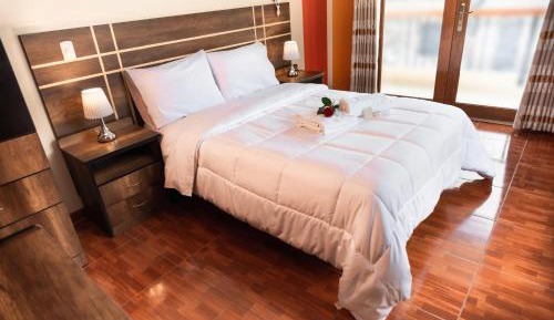 Standard Queen Room