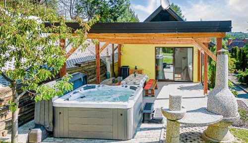 One-Bedroom Chalet