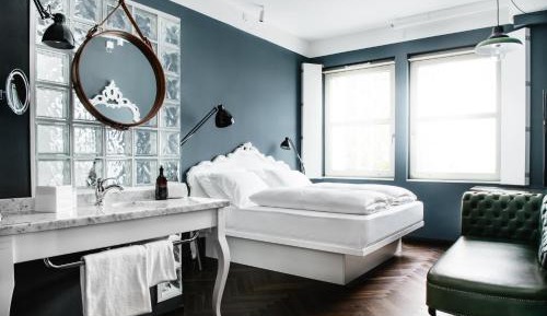 Grand Chic