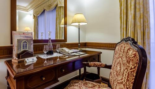 River Junior Suite