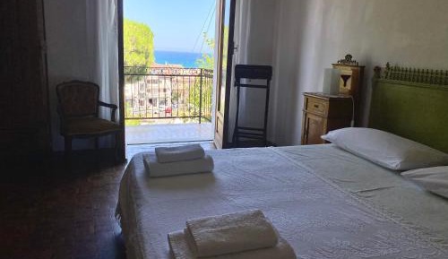 Deluxe Double Room with Balcony and Sea View