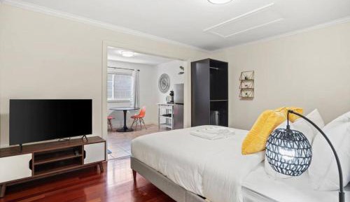 One-Bedroom House
