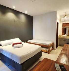 Classic Triple Room