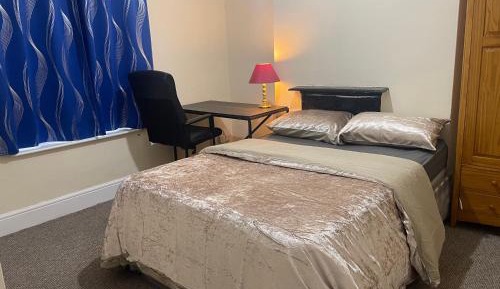 Double Room with Shared Bathroom