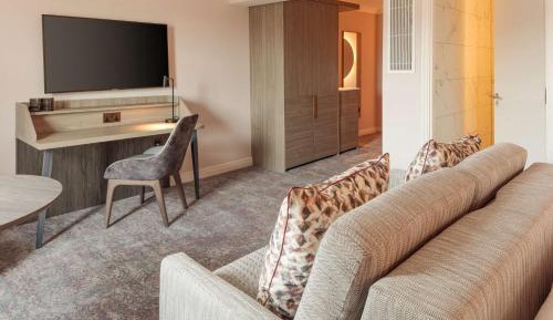 Superior King Room with Sofa Bed