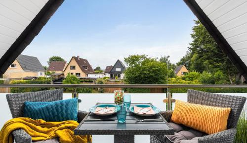 Apartment with Balcony