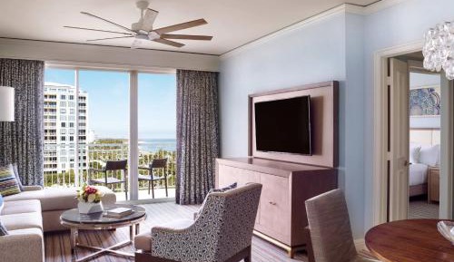 One-Bedroom Residential Suite with Balcony