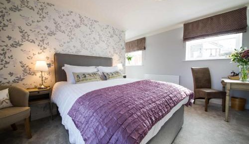 Deluxe Double Room with Bath