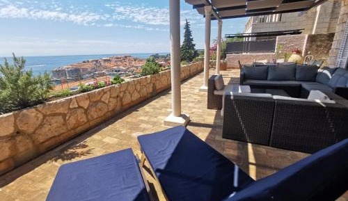 Apartment with Terrace