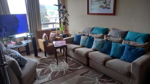 Single Room with Shared Bathroom