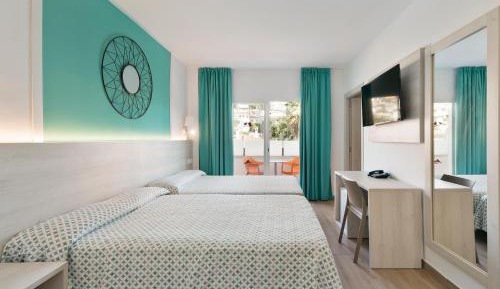 Standard Double Room (2 Adults)