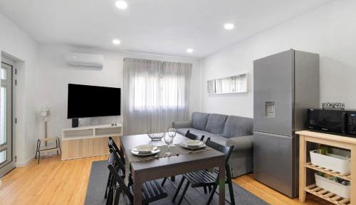 Superior One-Bedroom Apartment