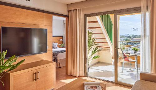 One Bedroom Penthouse Suite