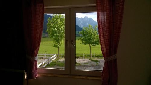 Apartment with Mountain View