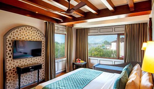  Premier Room with Lake View