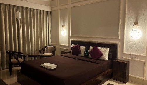 Standard King Room