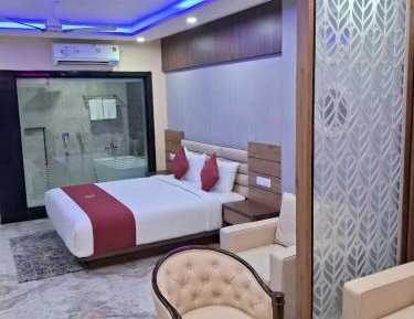 Standard Queen Room