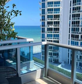 Deluxe One-Bedroom Suite with Partial Ocean View