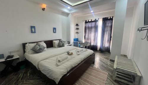 Suite with City View