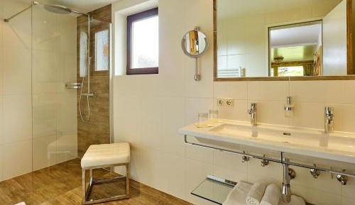 Superior Double Room with balcony and shower