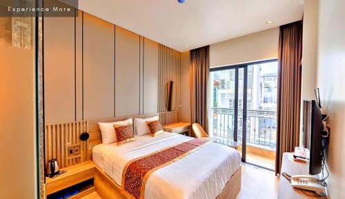 Deluxe Queen Room