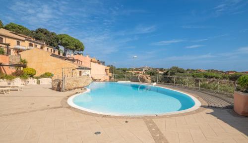 Superior One-Bedroom Apartment with Balcony