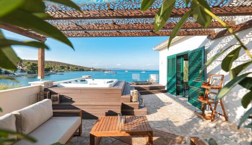 Villa with Sea View