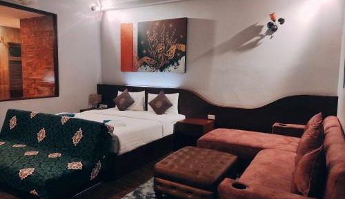 Superior Double Room with Pool View
