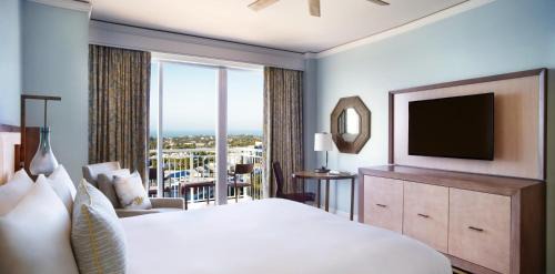 King Room with Balcony and Bay View