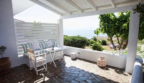Studio Apartment with Sea View