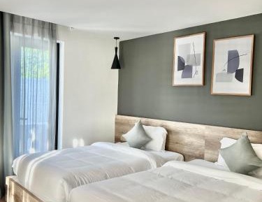 Twin Room with Balcony