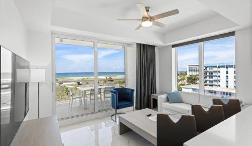 Suite with Sea View
