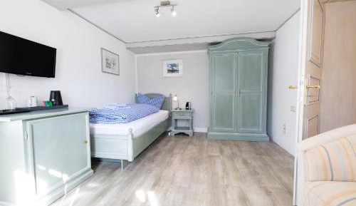 Single Room 19