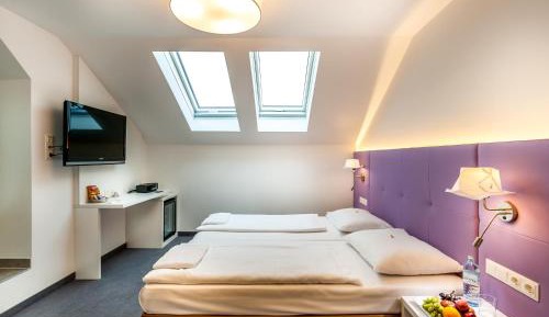 Comfort Triple Room