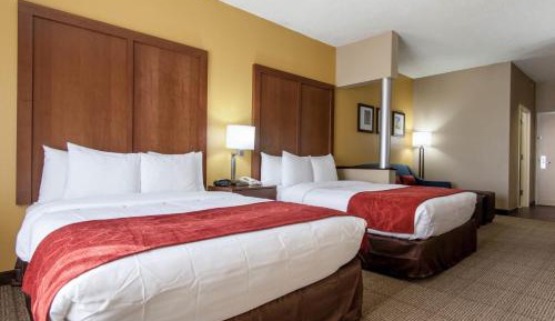 Queen Suite with Two Queen Beds