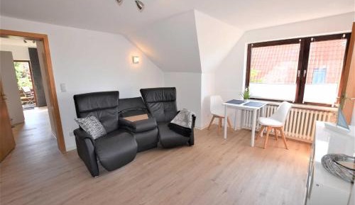 One-Bedroom Apartment with Balcony