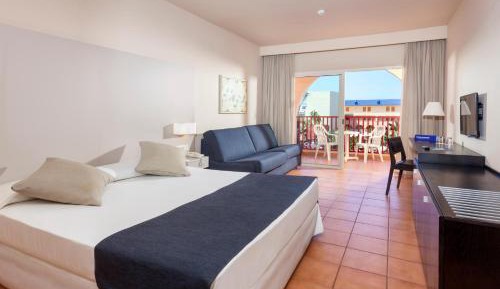 Family Room (2 Adults + 2 Children) with Pool View