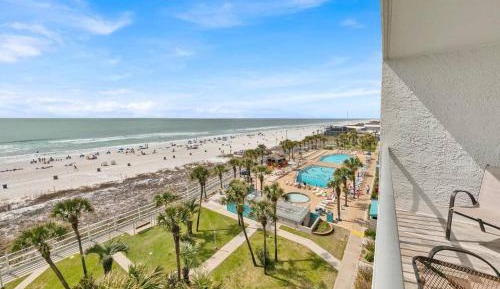 One-Bedroom Apartment - Oceanfront