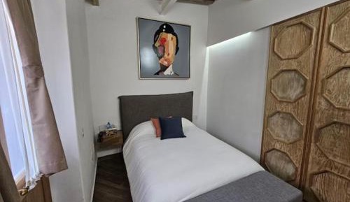 Single Room with Bathroom