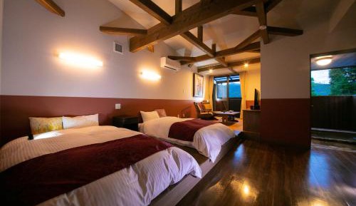 Room with Tatami Area with Semi-Open-Air Bath (Breakfast Included)