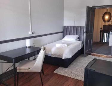 Single Room with Shared Bathroom