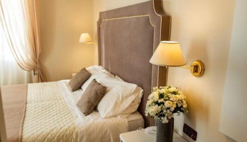 Double or Twin Room with Sea View
