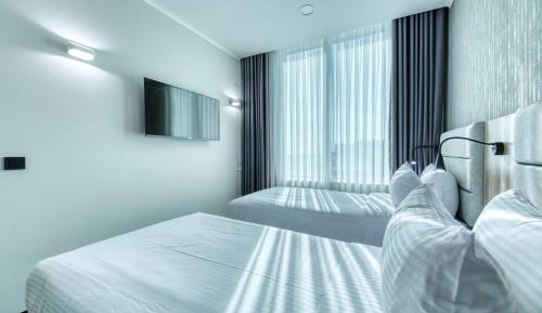 Single Room with Shared Bathroom