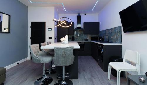 Two-Bedroom Superior Apartment