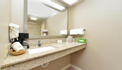 King Room - Mobility Access/Non-Smoking