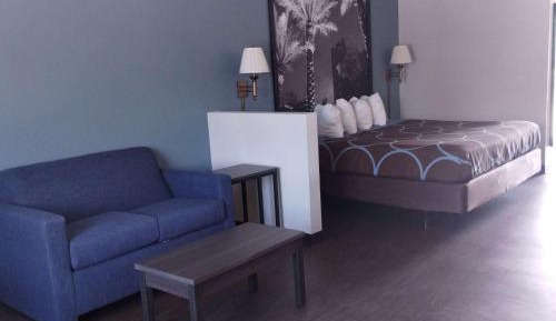 Studio Suite with Two Queen Beds - Non-Smoking