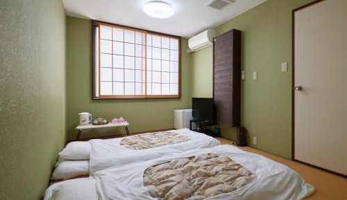 Japanese-Style Room